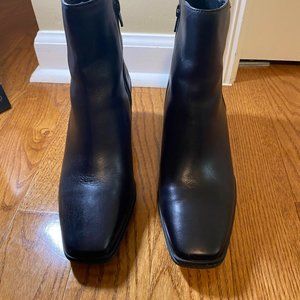 avery waterproof bootie naturalizer